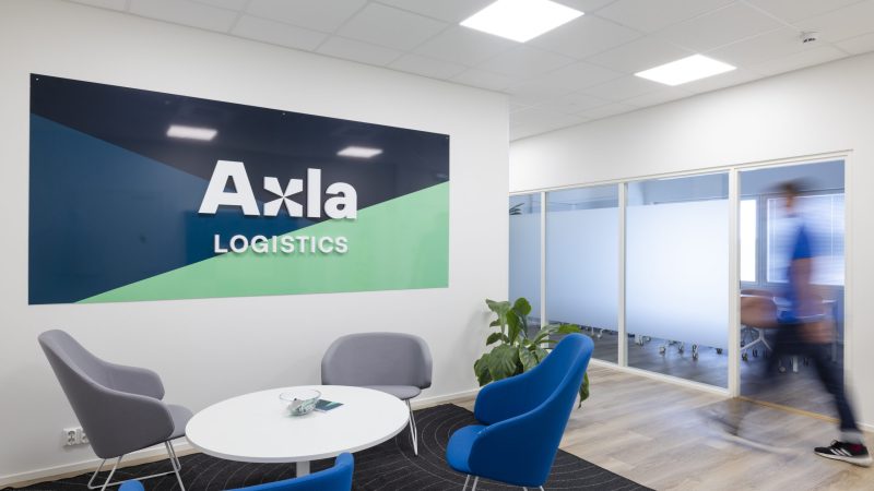 Axla_120924-4510 (1)